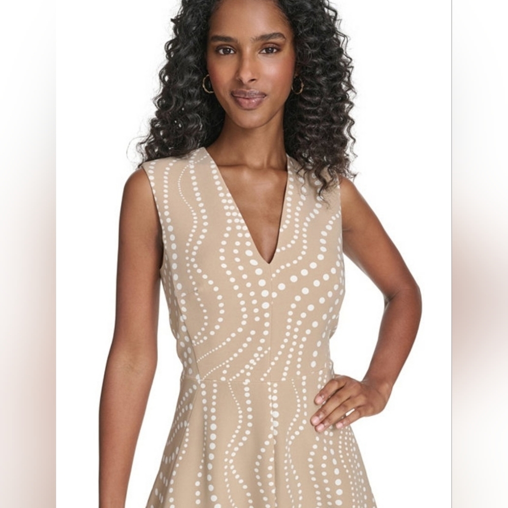 Sz.16-Tommy Hilfiger Dress. - Picture 12 of 12